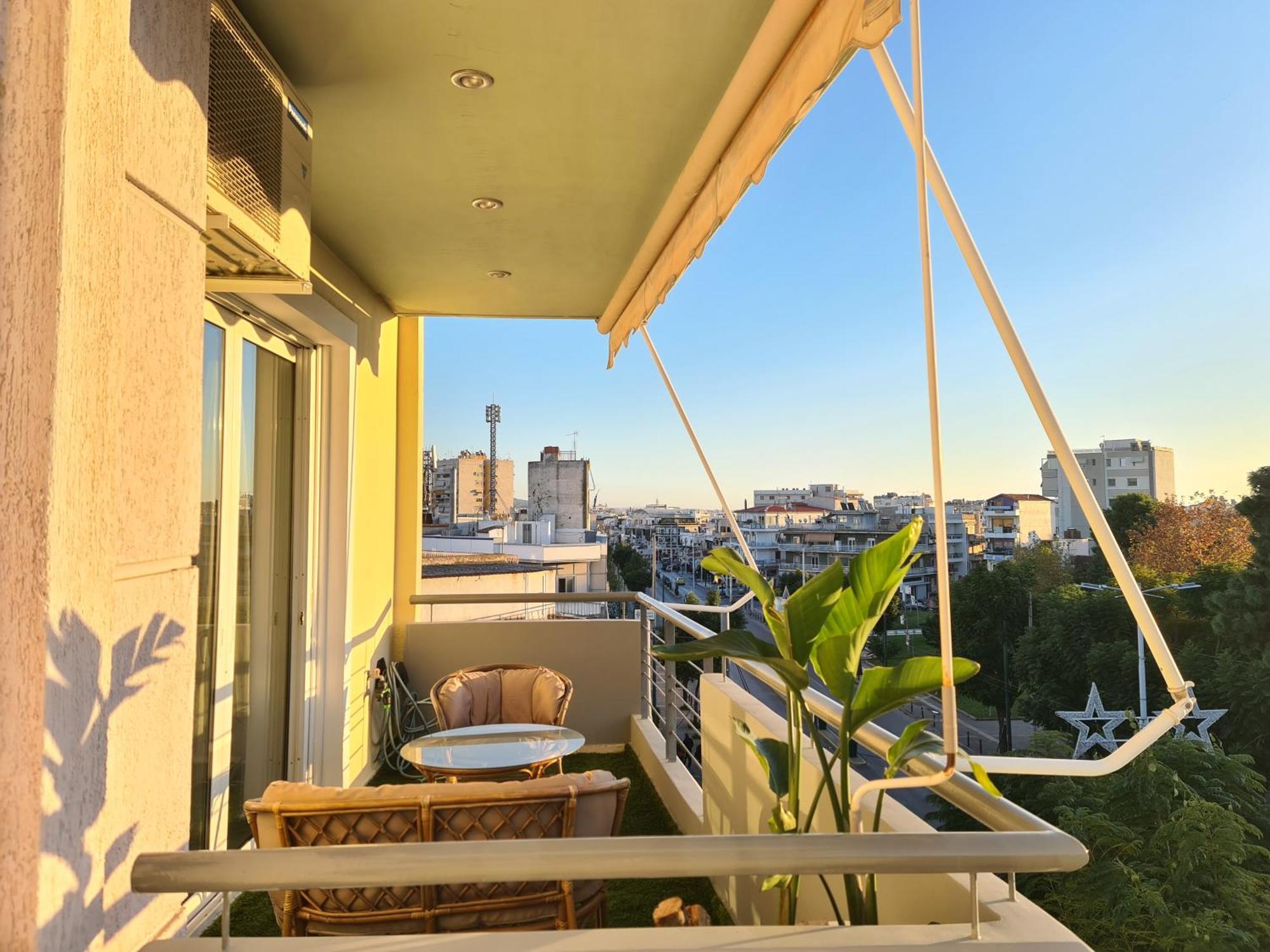 Sunny Home Private Jacuzzi Hydromassage Acropolis & Lycabettus Far View Parking 300M Metro Peristeri アテネ エクステリア 写真