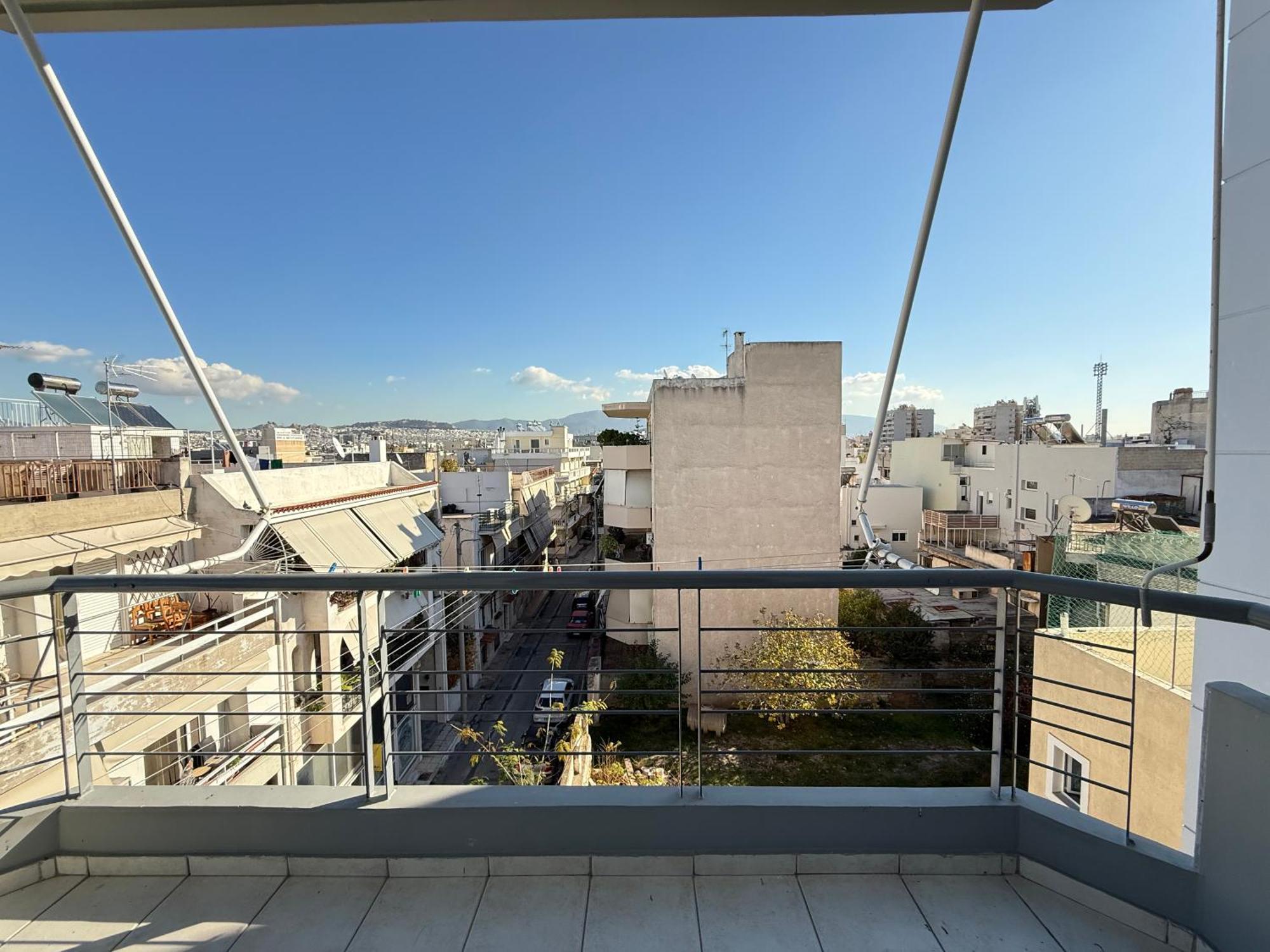Sunny Home Private Jacuzzi Hydromassage Acropolis & Lycabettus Far View Parking 300M Metro Peristeri アテネ 部屋 写真