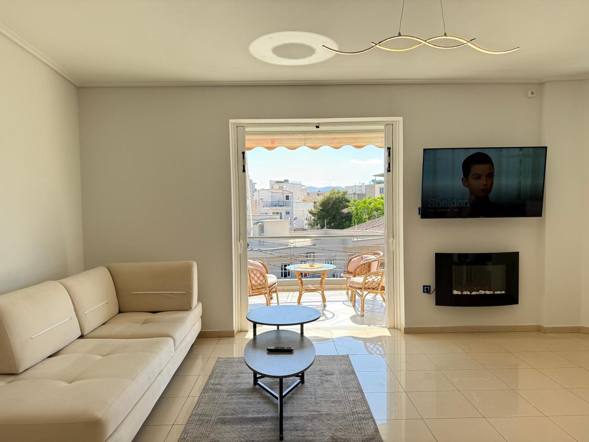 Sunny Home Private Jacuzzi Hydromassage Acropolis & Lycabettus Far View Parking 300M Metro Peristeri アテネ エクステリア 写真