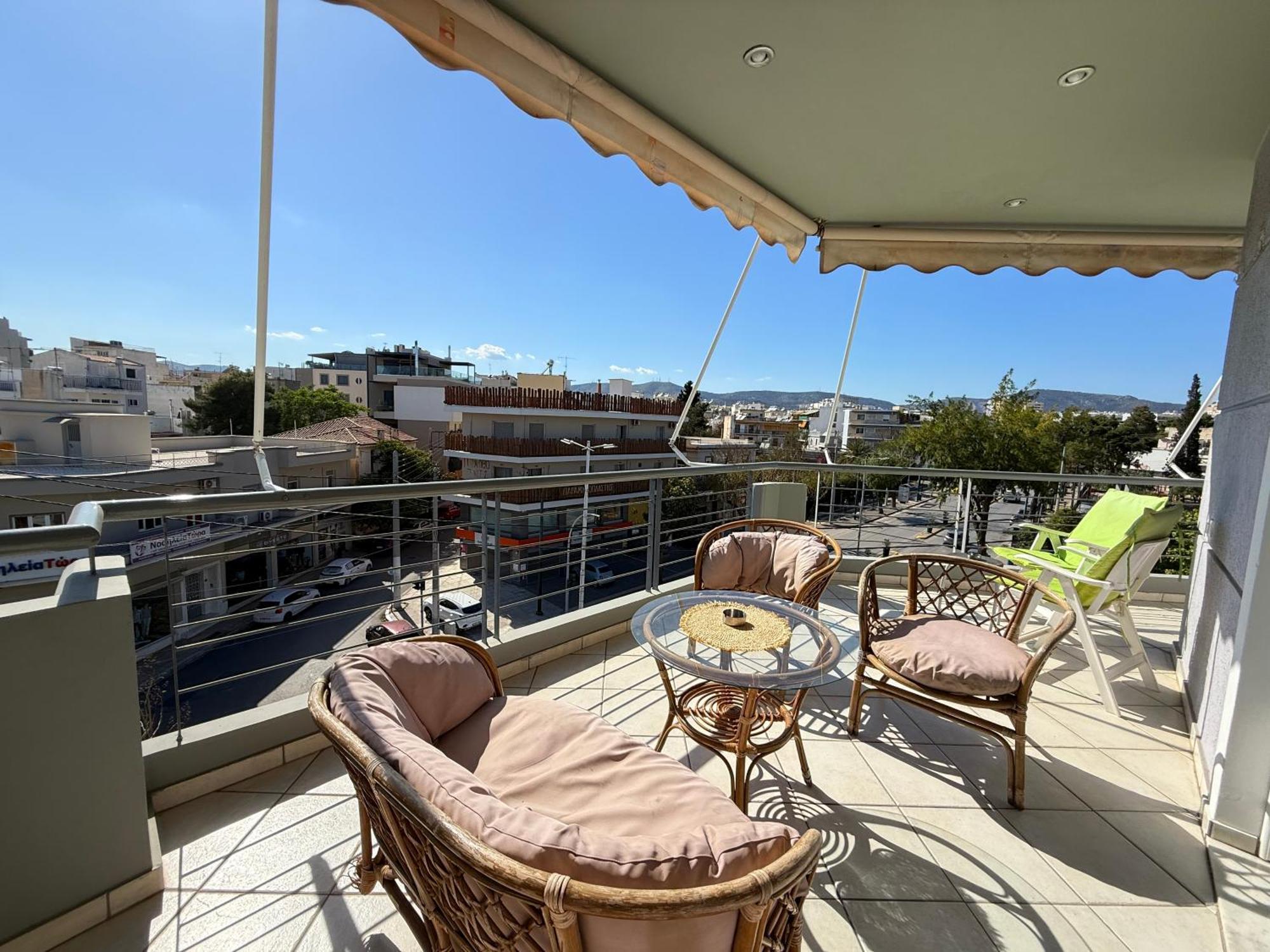 Sunny Home Private Jacuzzi Hydromassage Acropolis & Lycabettus Far View Parking 300M Metro Peristeri アテネ エクステリア 写真