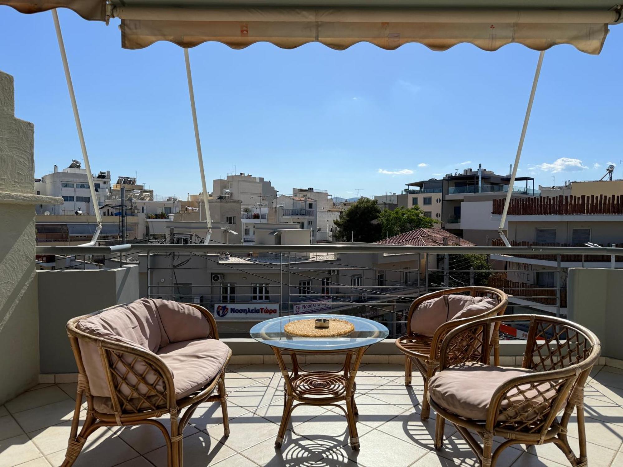 Sunny Home Private Jacuzzi Hydromassage Acropolis & Lycabettus Far View Parking 300M Metro Peristeri アテネ エクステリア 写真
