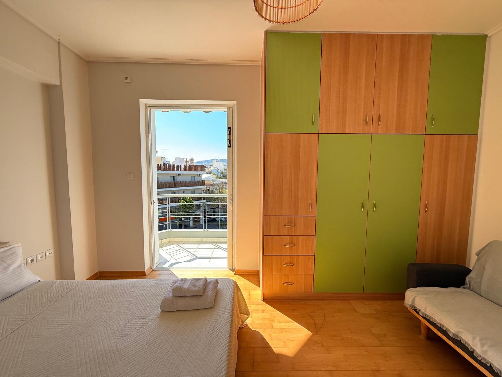Sunny Home Private Jacuzzi Hydromassage Acropolis & Lycabettus Far View Parking 300M Metro Peristeri アテネ エクステリア 写真